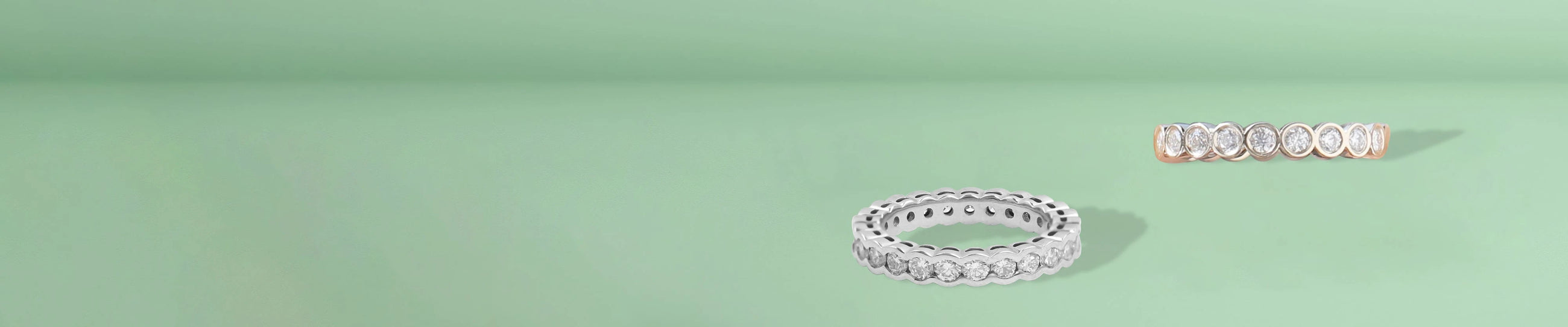 Two bezel-set diamond bands in white and rose gold Tone