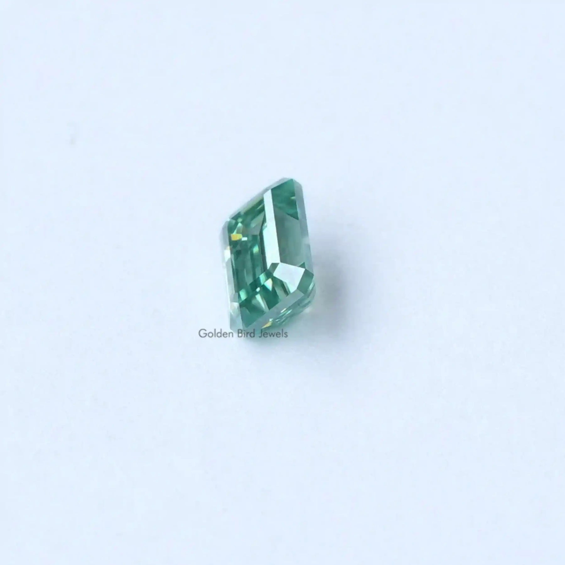 Cross View Of Emerald Cut Loose Stone