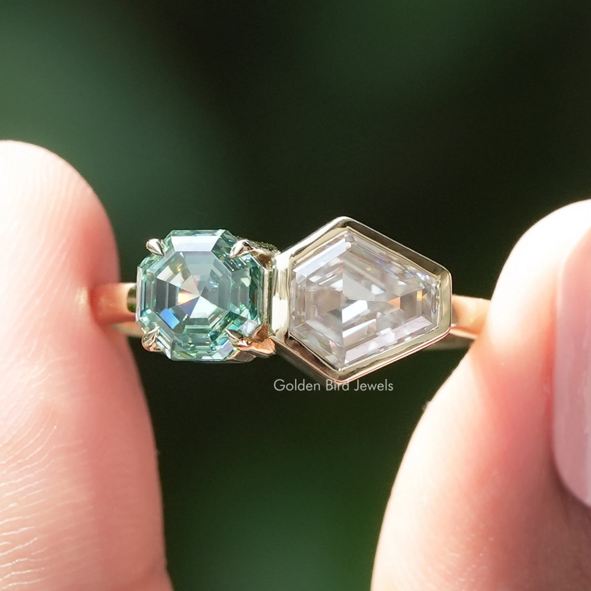 Unique Style Moissanite Toi Et Moi Engagement Ring