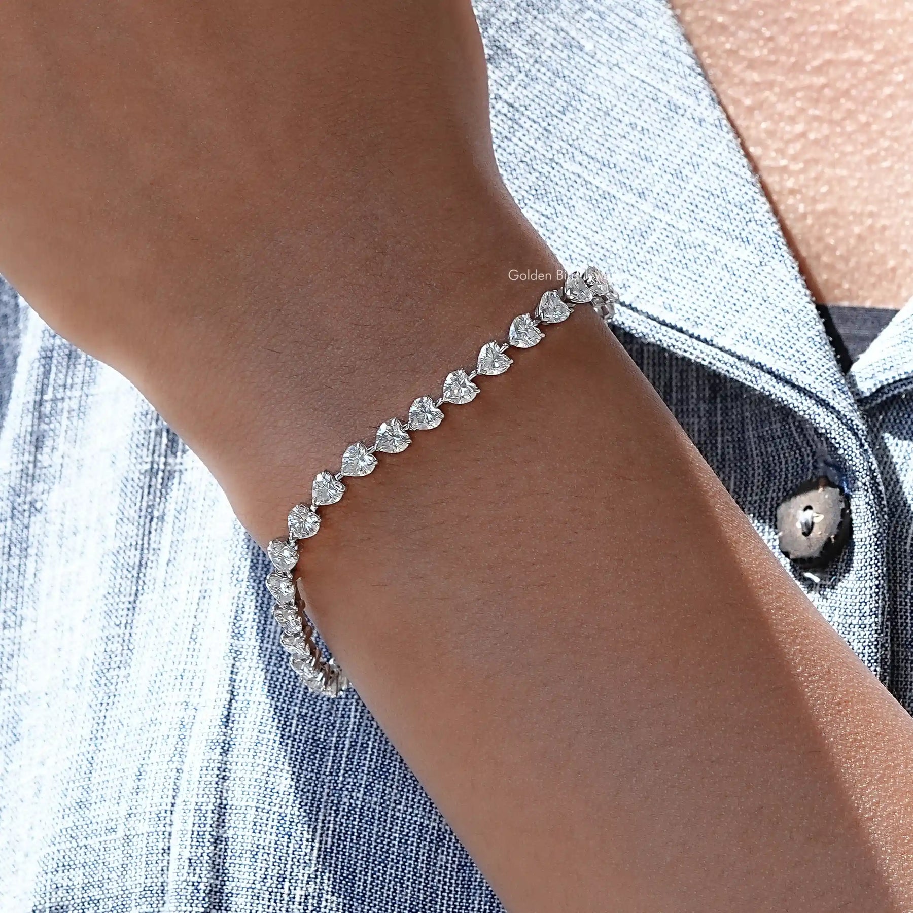 In front view of moissanite heart Shape Bracelet