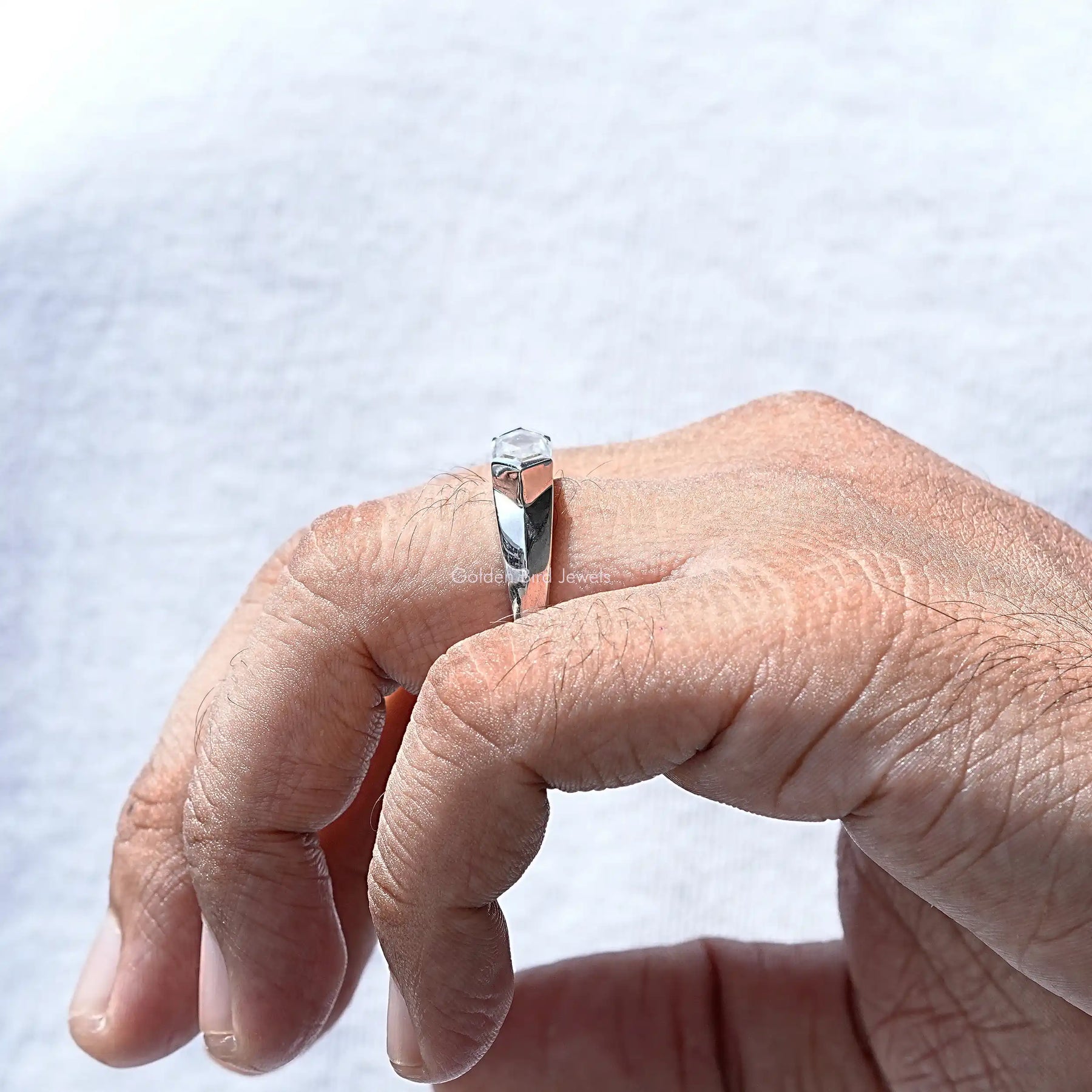 Side view of Hexagon cut Ring in White gold