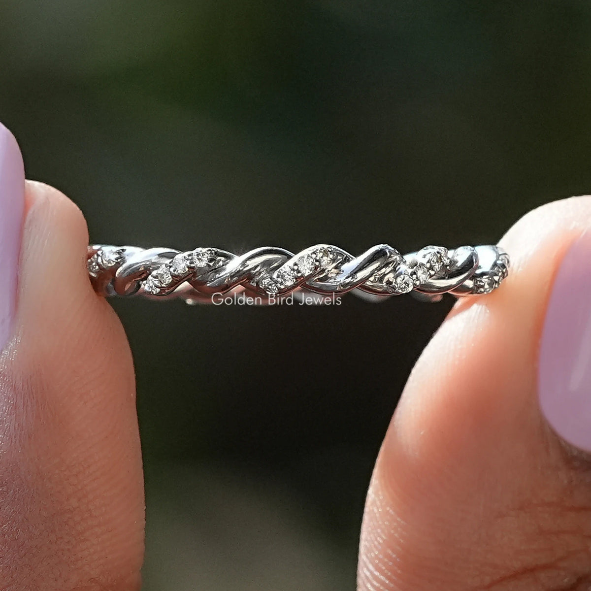 Round Cut Moissanite Infinity Twisted Band