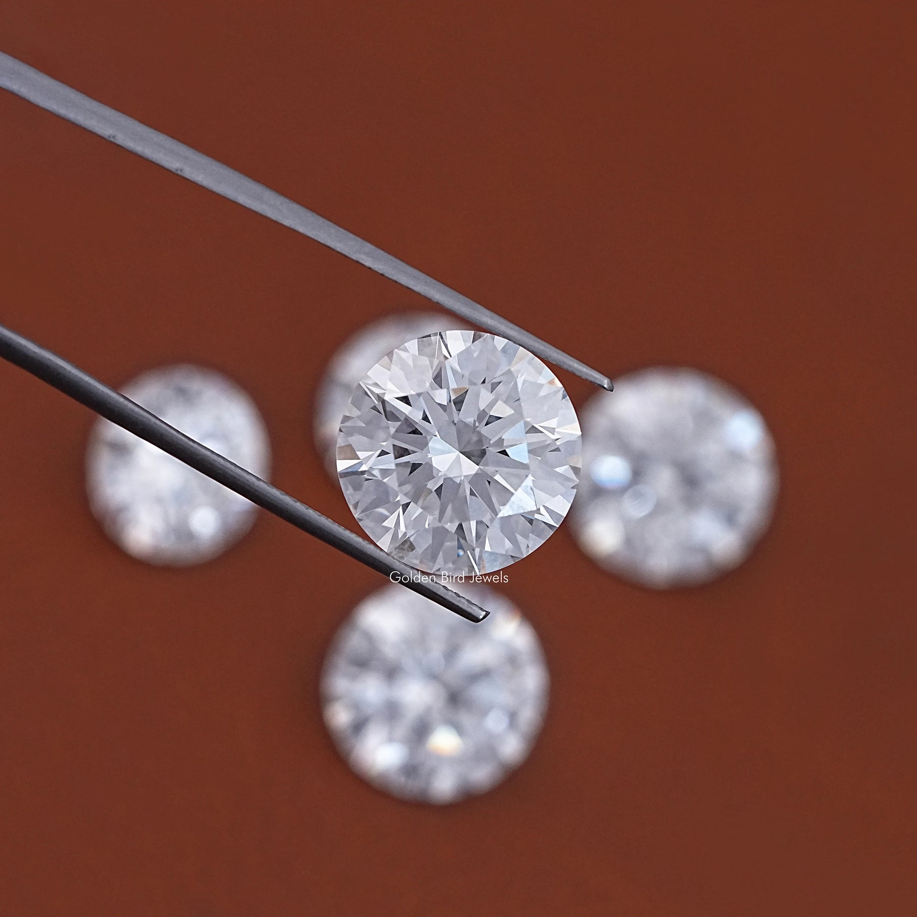 Close View Of Round Cut Lab Loose Diamond