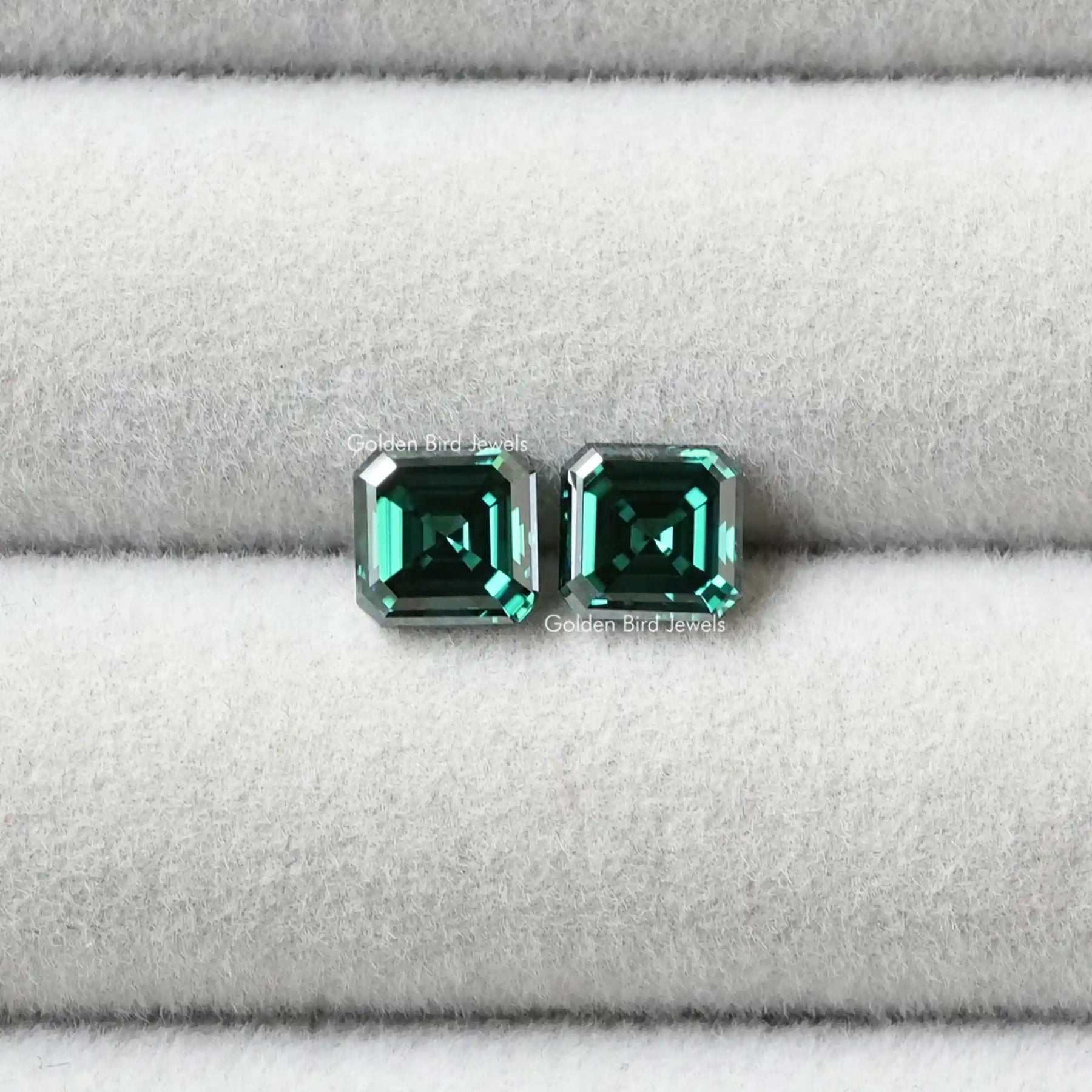 Top view of Dark Green Asscher Cut Loose
