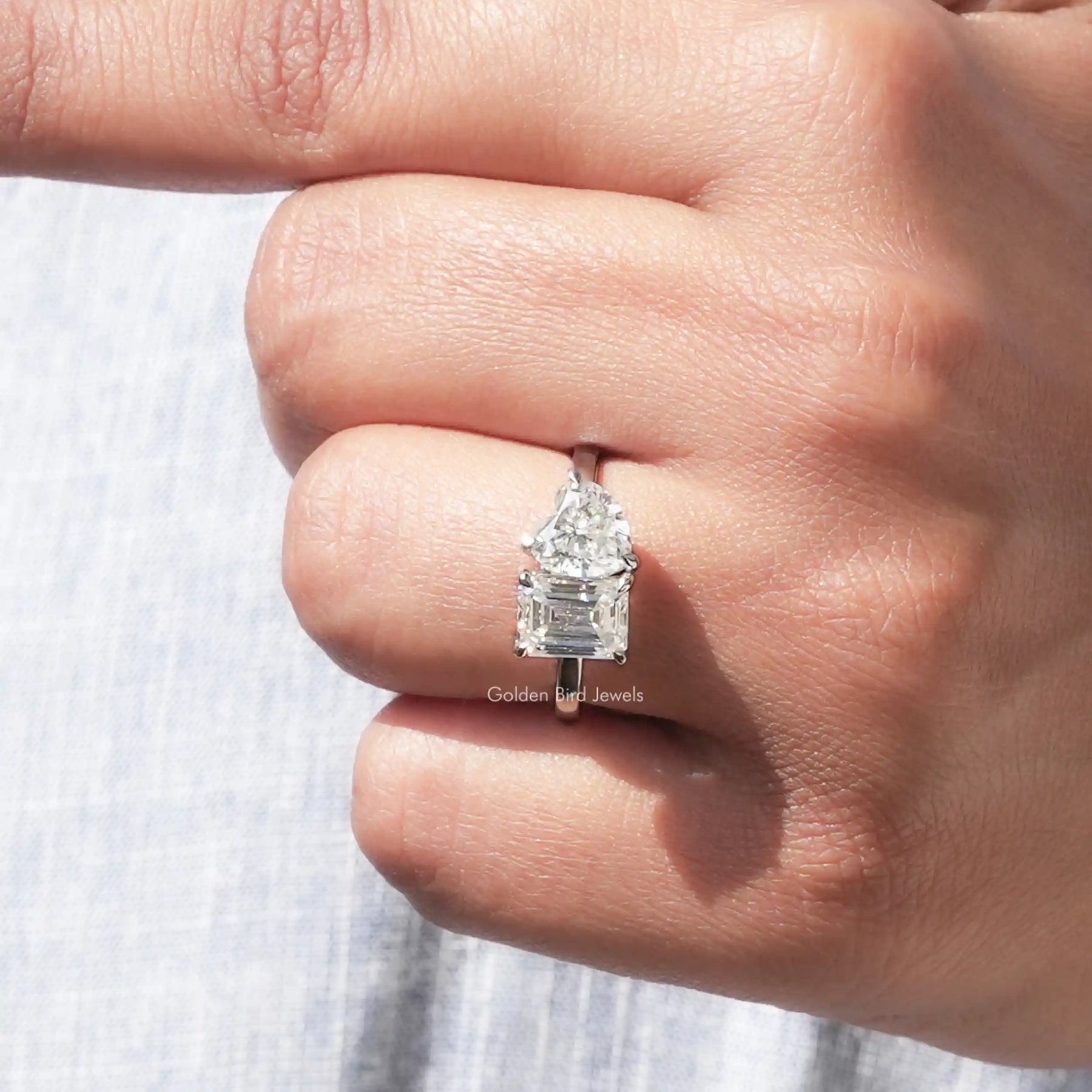 Heart and emrald cut moissanite ring for women's wear