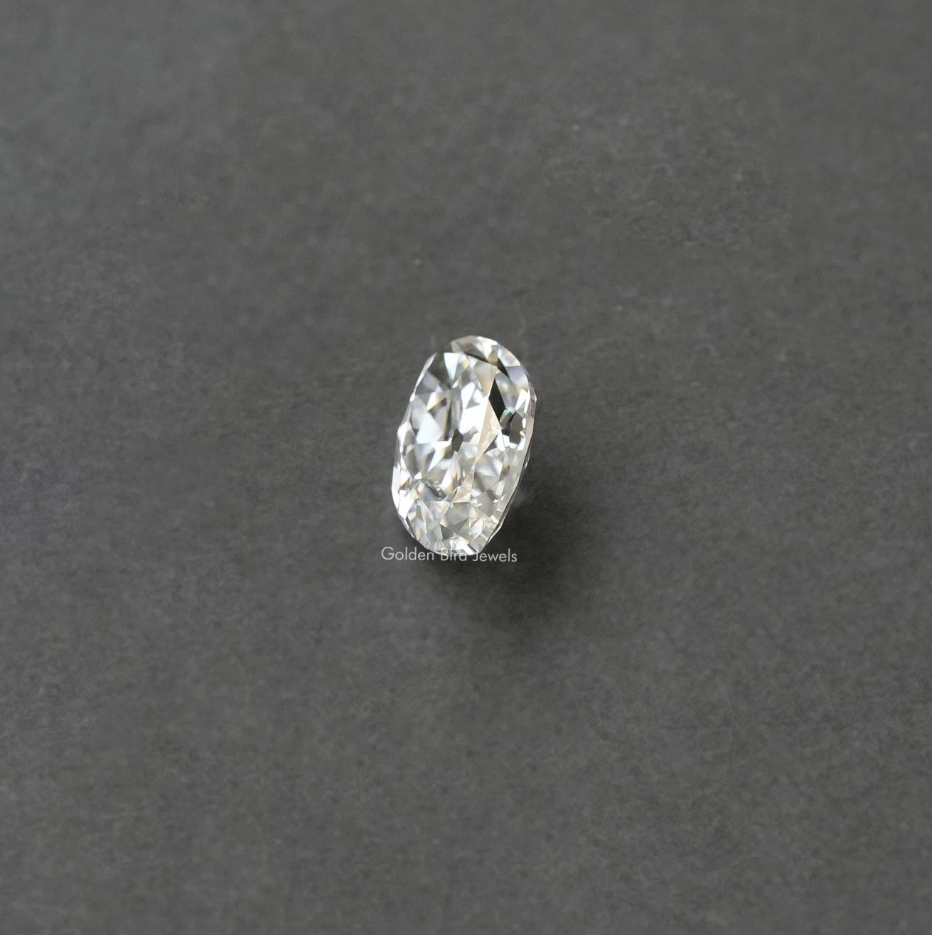 Side View Of Colorless Moval Cut Loose Moissanite Stone
