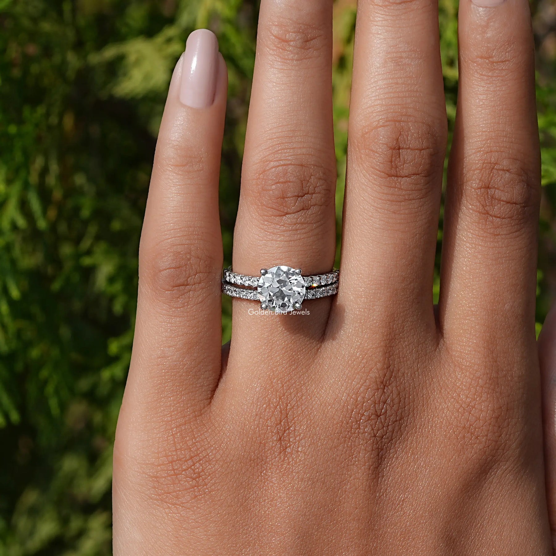 Close-Up View of Round Cut Lab Diamond Ring Set