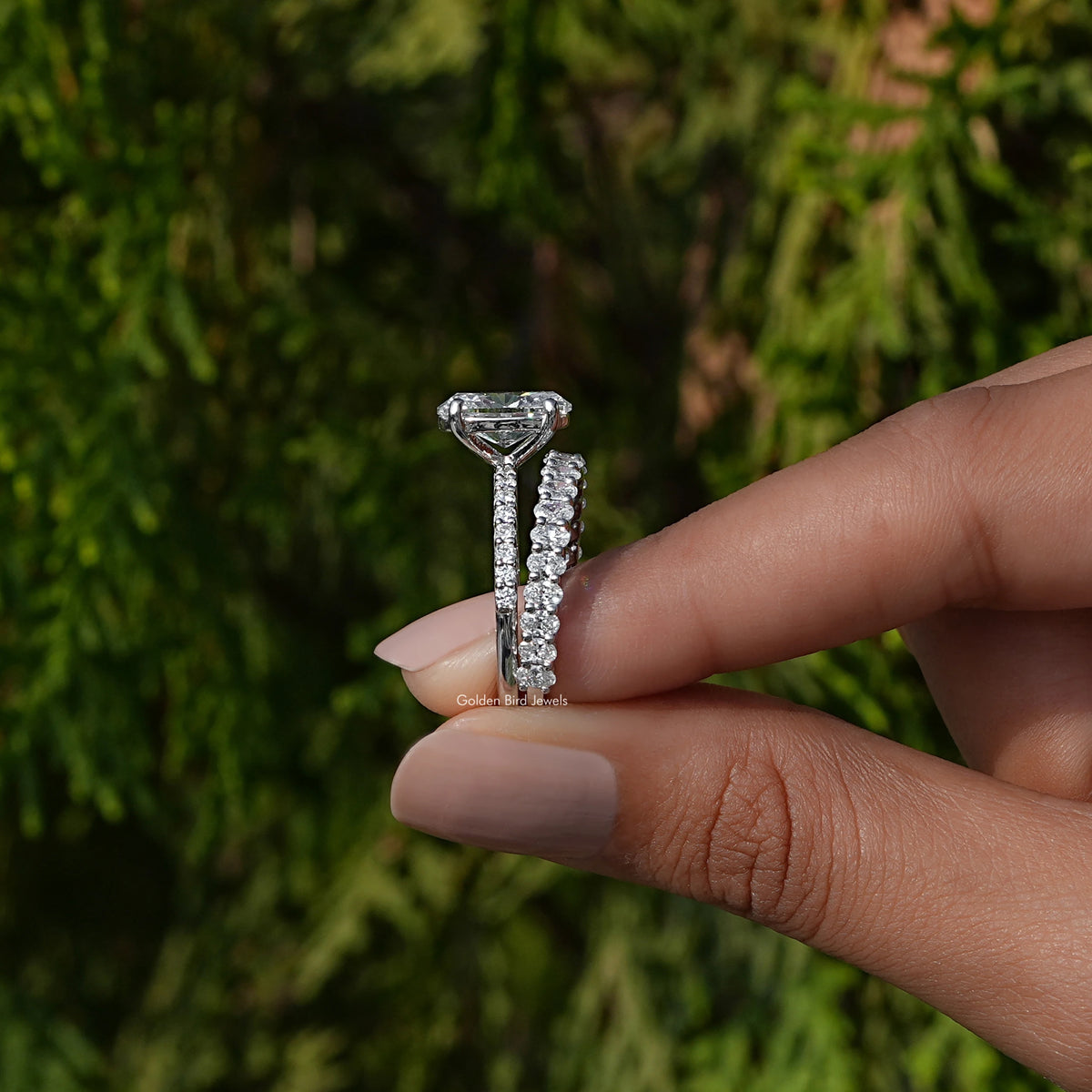 Side View of Oval Cut Lab Diamond Bridal Ring Set