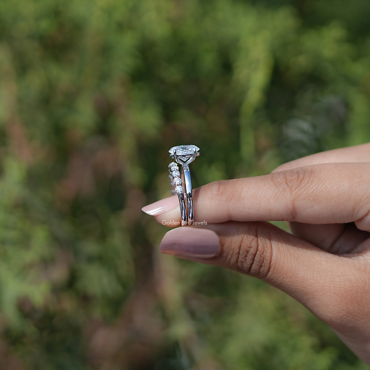 Side View of Engagement ring crafted With Oval Cut Moissanite