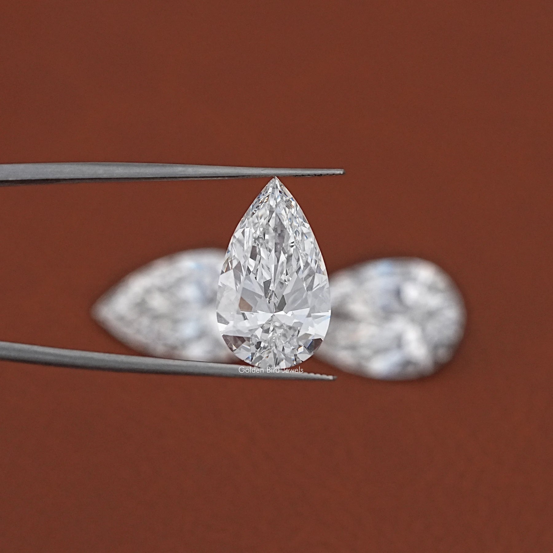 Pear Shaped Loose Lab Diamond in white tone