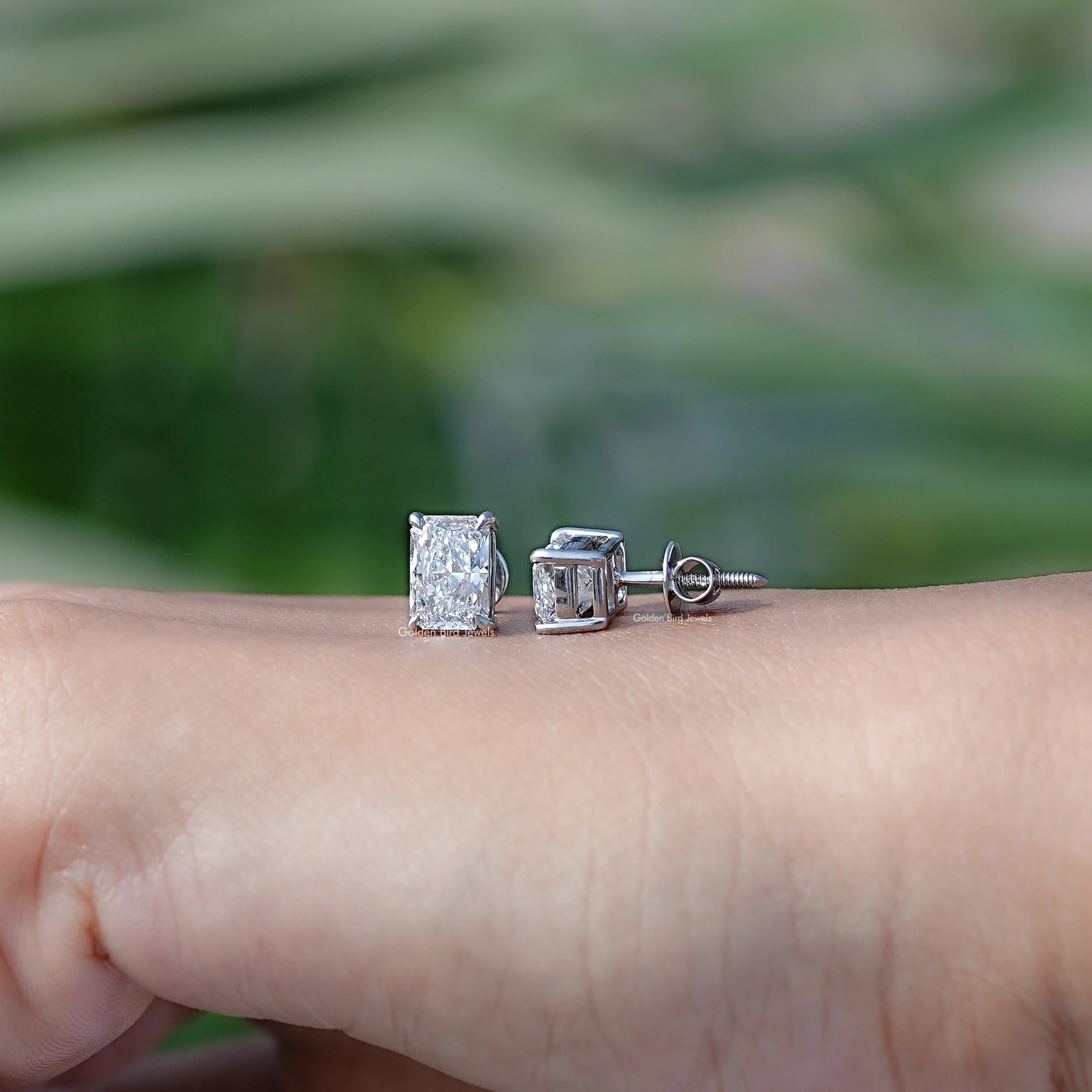 Front And Back Side View Of solitaire stud earrings crafted in lab diamonds
