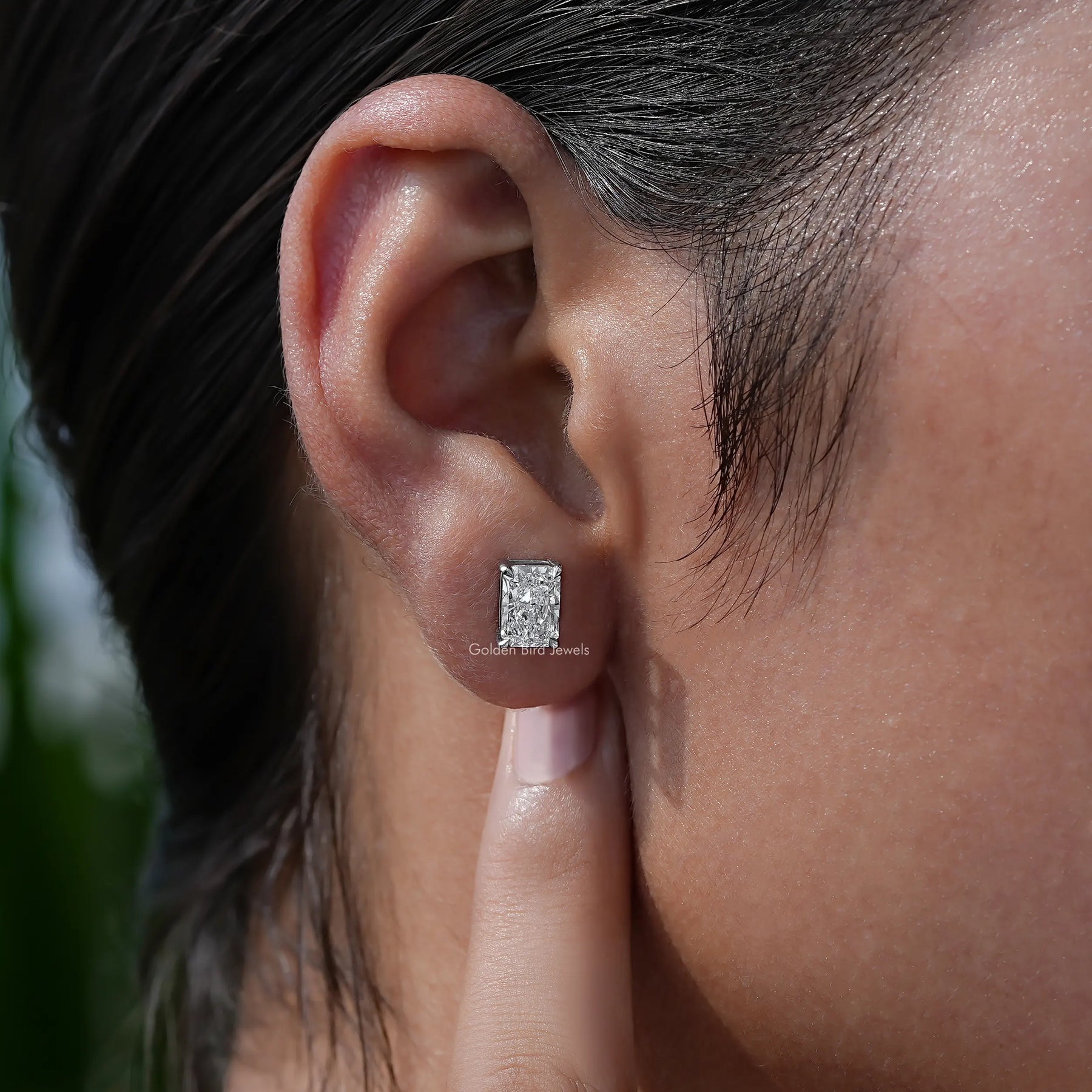 Close view of Diamnond Stud earrings for women's wear