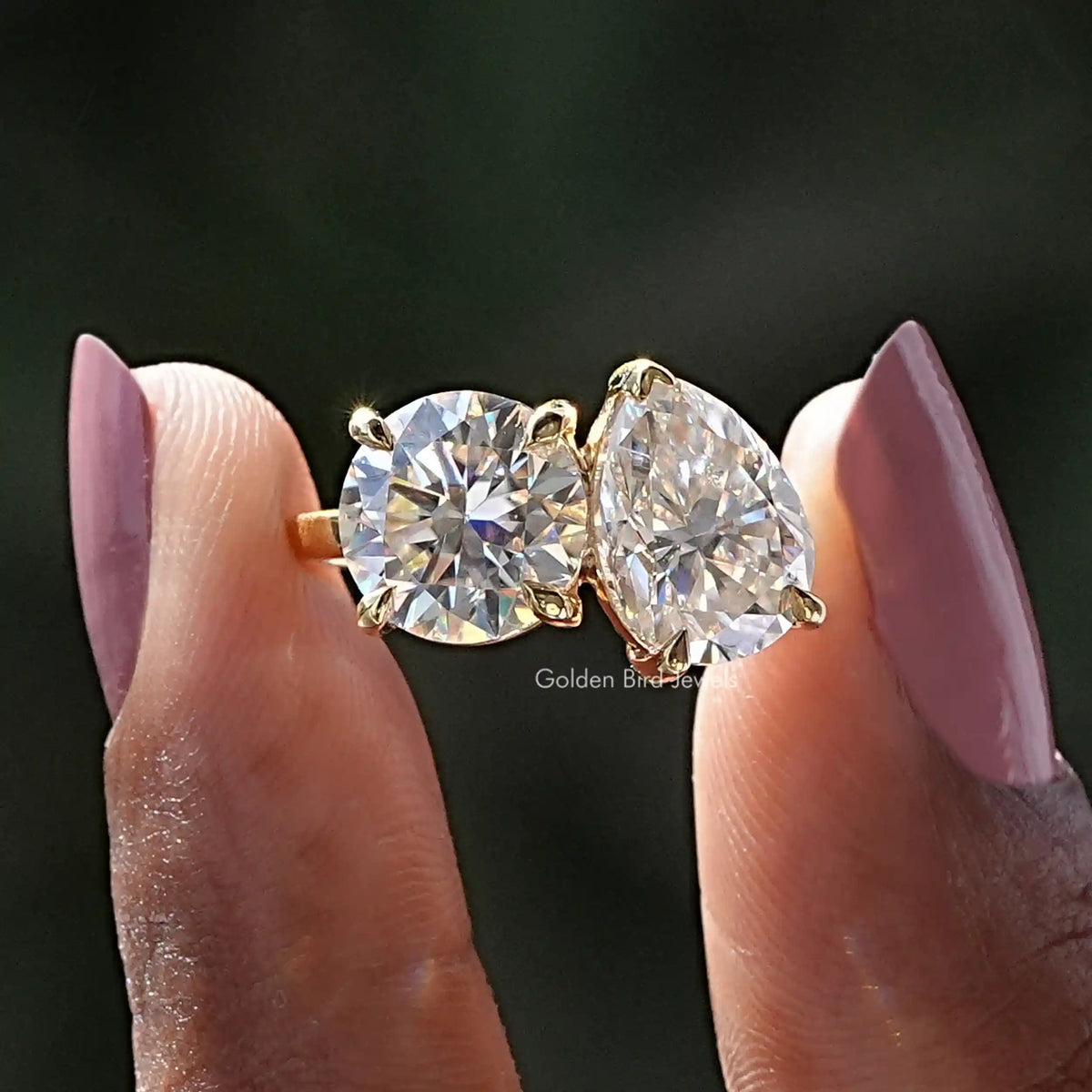 Pear And Round Cut Moissanite Toi Et Moi Ring