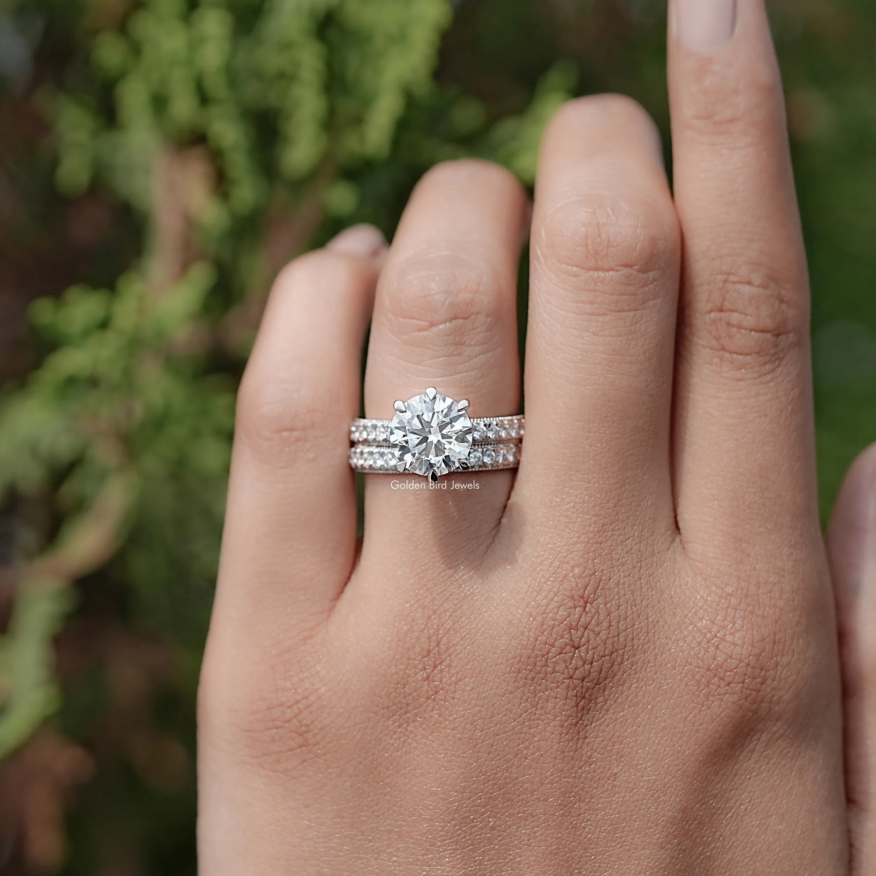 Display view of Round Cut Lab Grown Diamond Bridal Ring Set