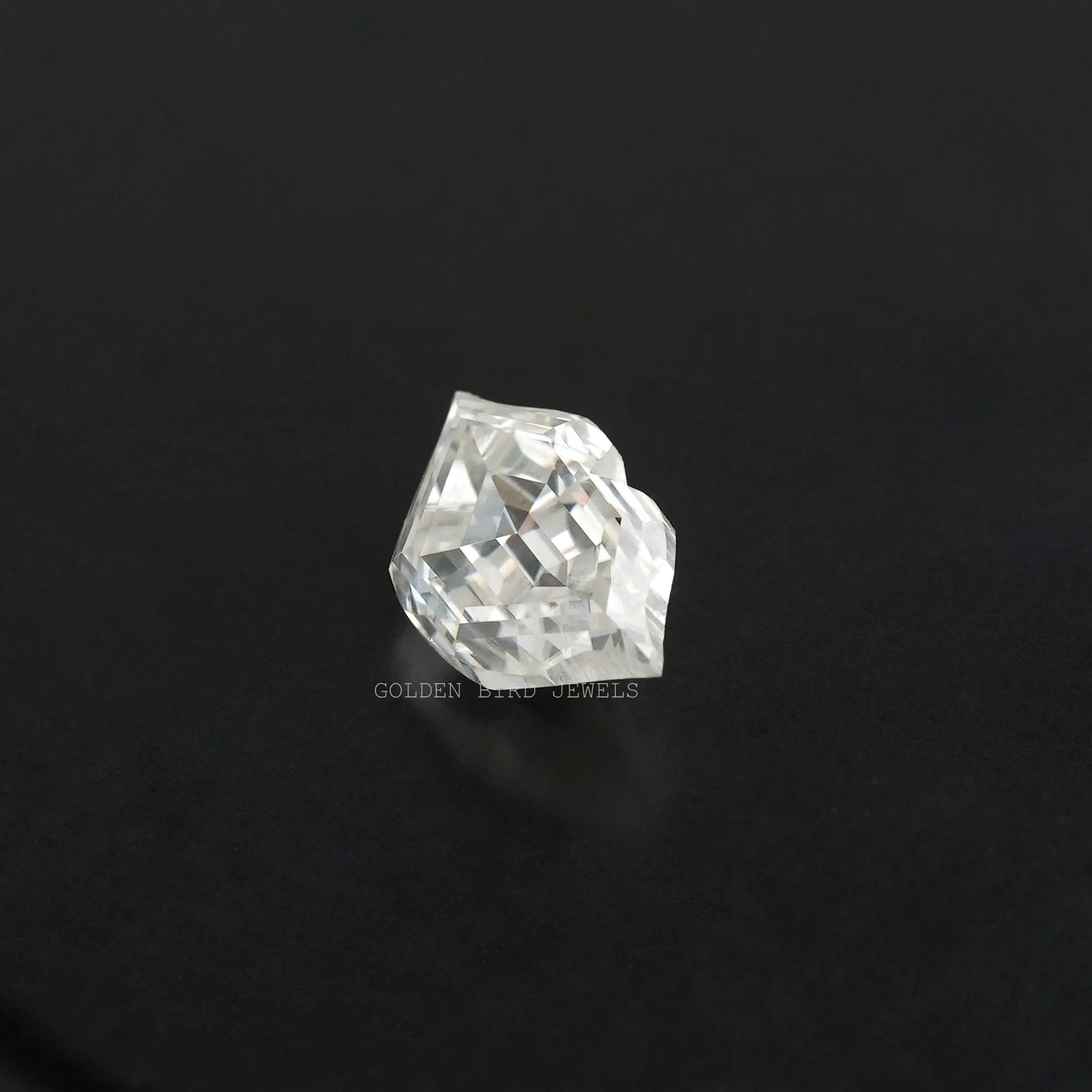 View of Moissanite Antique Cut Lips Stone