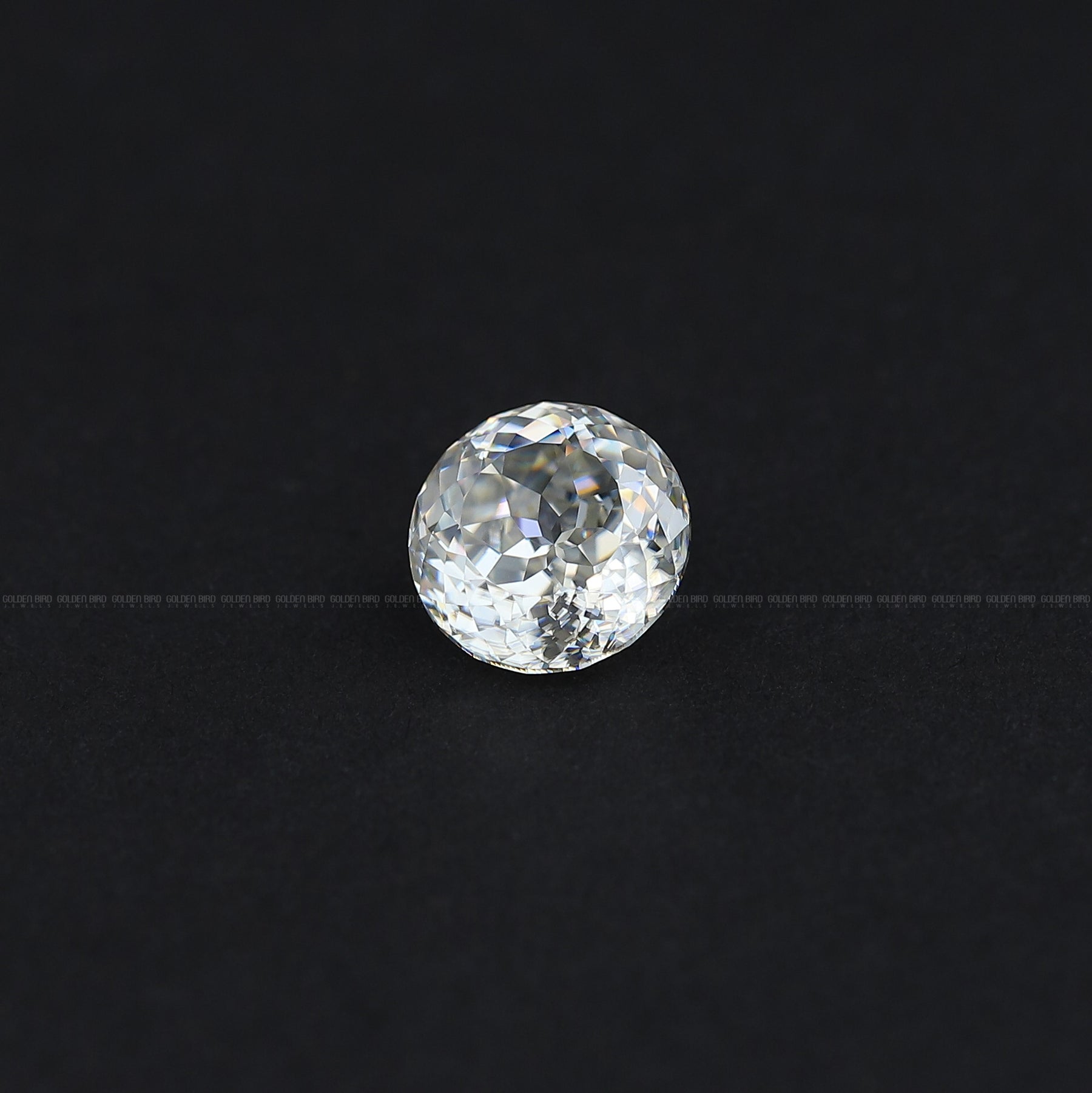 Top View Of Round Cut Loose Moissanite Stone