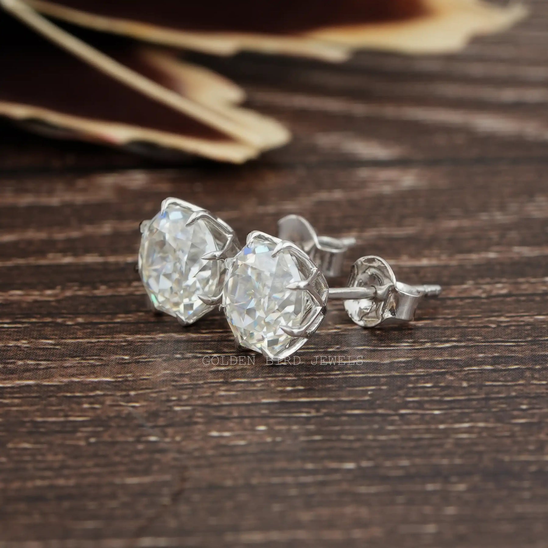 Back  View Of octagon Cut Moissanite Stone