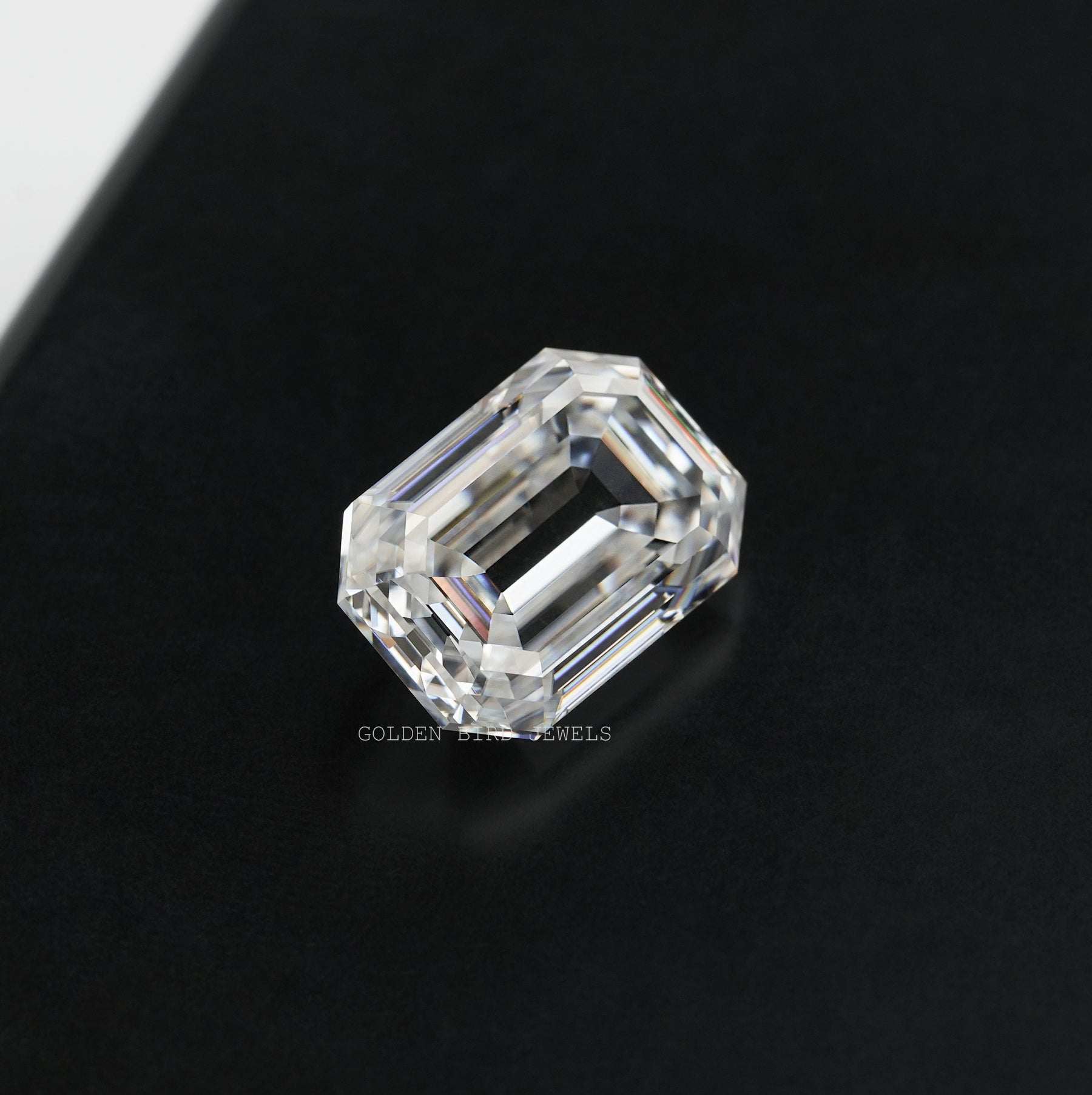 Detailed view of Old Mine Emerald Loose Moissanite