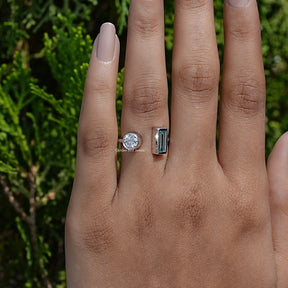 In front view of moissanite baguette cut Ring
