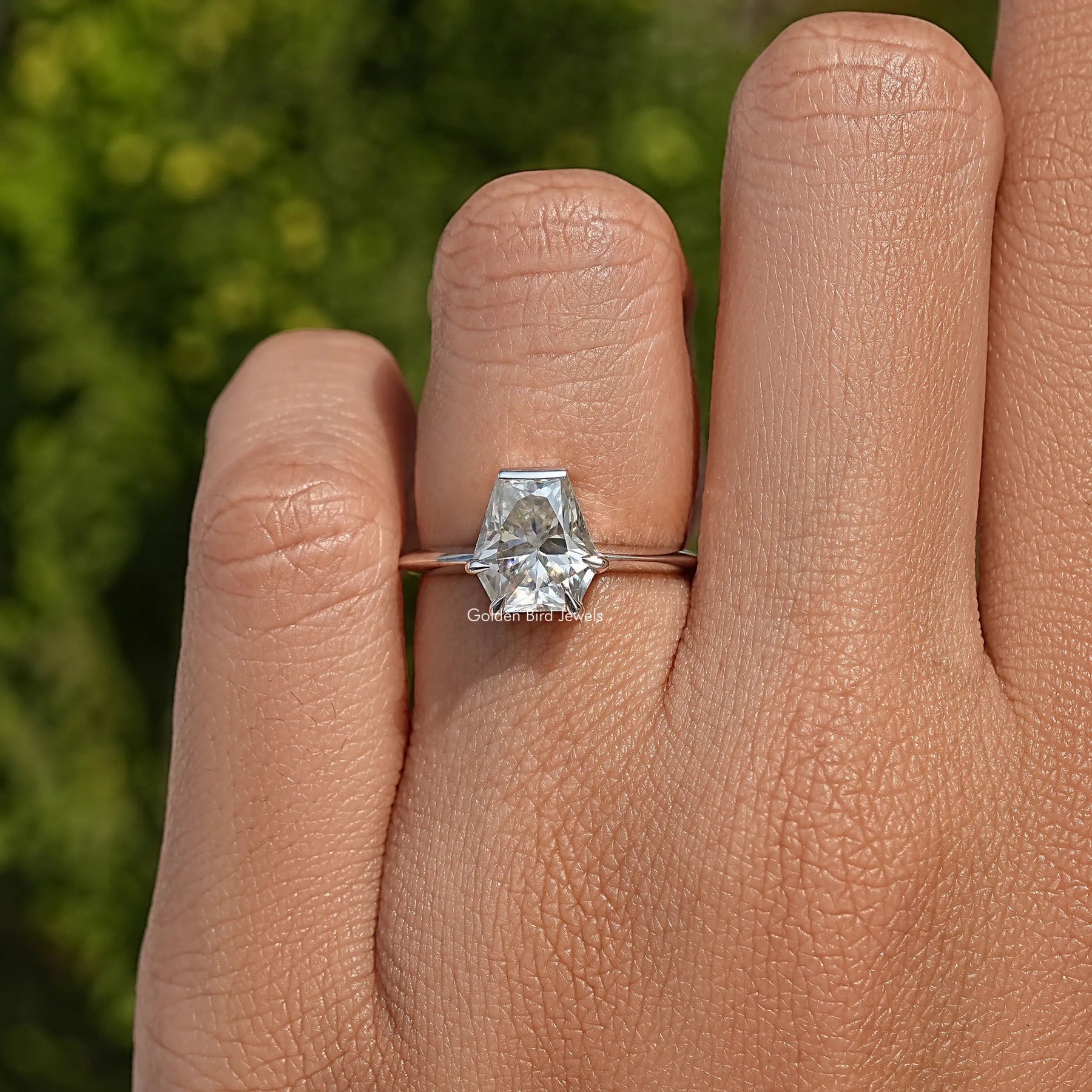 Calf's Head Cut Moissanite Solitaire Ring