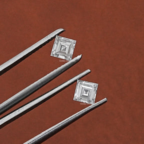 Twizzer View Of Carre Cut Diamonds
