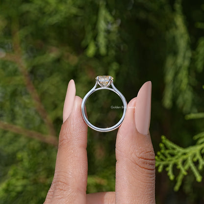 East-West Oval Cut Moissanite Gemstone Solitaire Ring