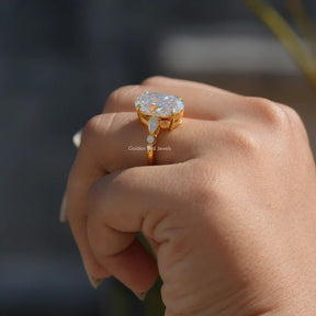 Side View of Moissanite Oval Cut Engagement Ring In finger