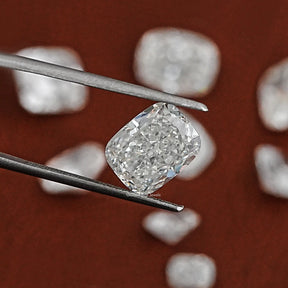 Twijer hold In Elongated Cushion Cut Loose Lab Grown Diamond