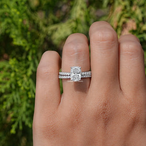 Detailed view of Lab Diamond Cushion Cut Ring