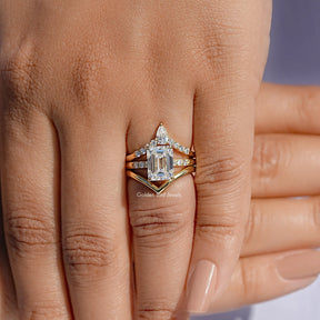 Emerald Moissanite Bridal Trio Ring With Curved Band