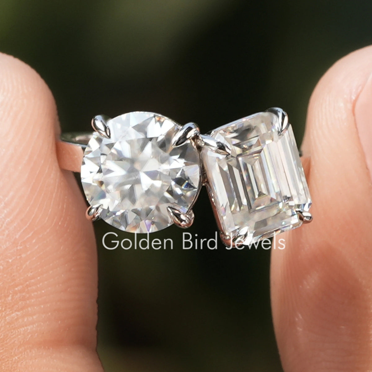 Toi Et Moi Emerald And Round Cut Moissanite Ring