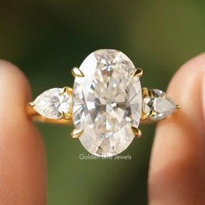 Crushed Iced Oval Three Stone Moissanite Ring