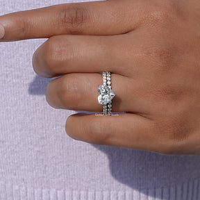 Close-Up View of Heart Shaped Diamond Wedding Ring Set