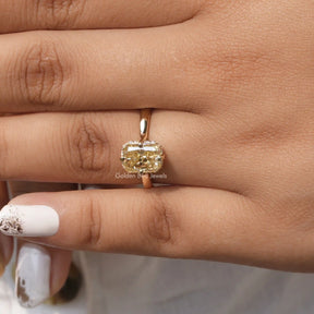 Top View of pear radiant cut  engagement ring in white gold 