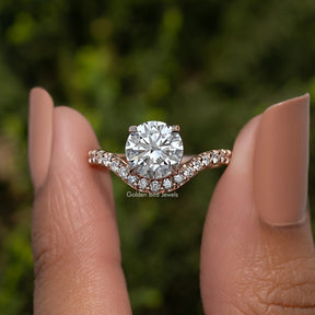 Lab Grown Round Cut Curved Accent Engagement Ring