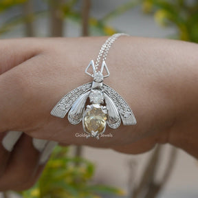 Back view of moissanite Pear cut bracelet