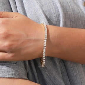 Beautiful Round Cut Moissanite Tennis Bracelet