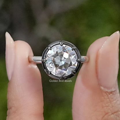 OEC Round Cut Moissanite Solitaire Ring
