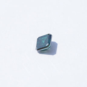Detailed View Of Old mine Loose Moissanite in Unique Pattern 