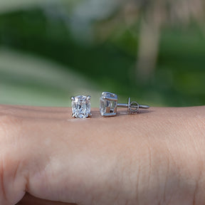 Front And Back Side View Of solitaire stud earrings crafted in lab diamonds   
