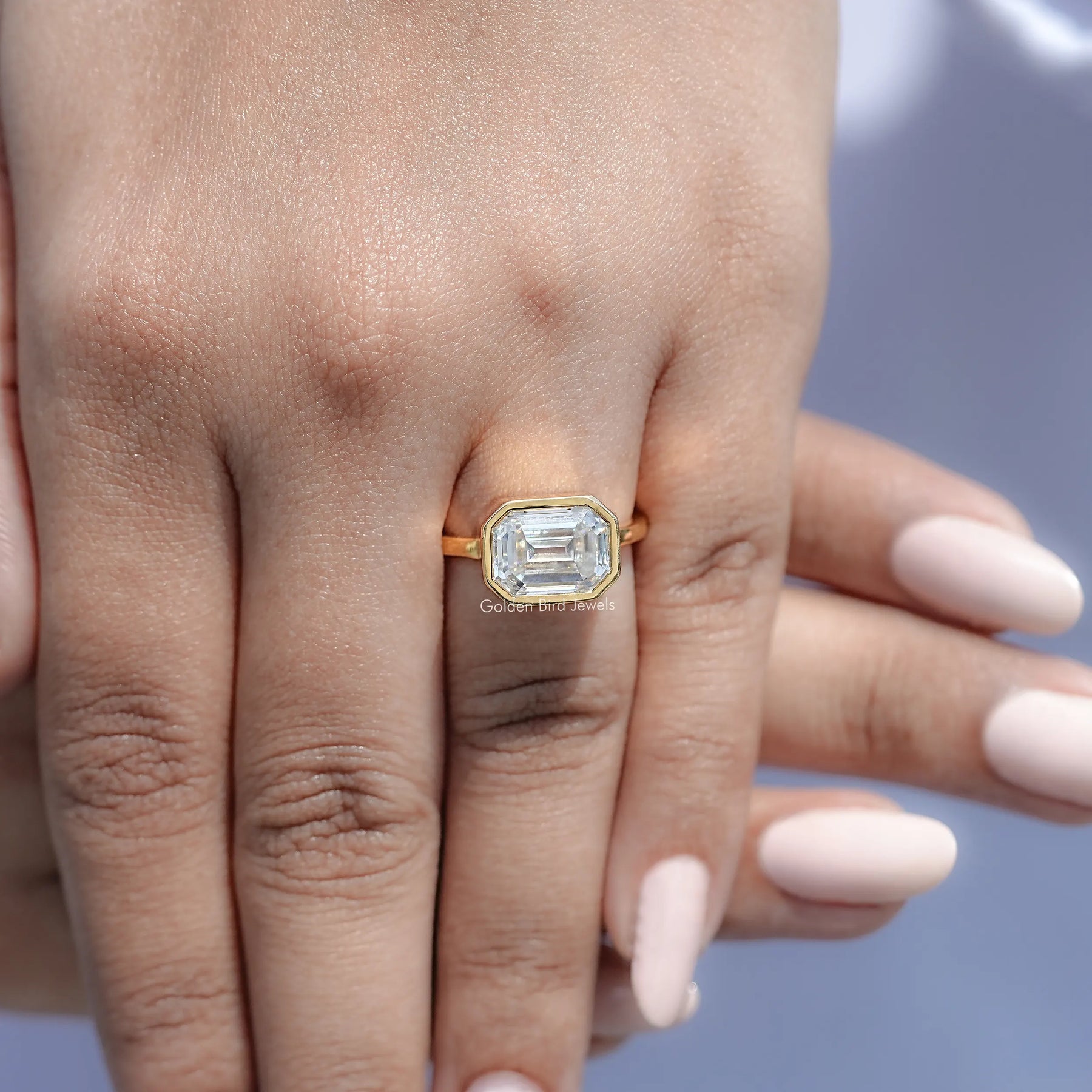 East Wast Old Mine Emerald Moissanite Solitaire Ring