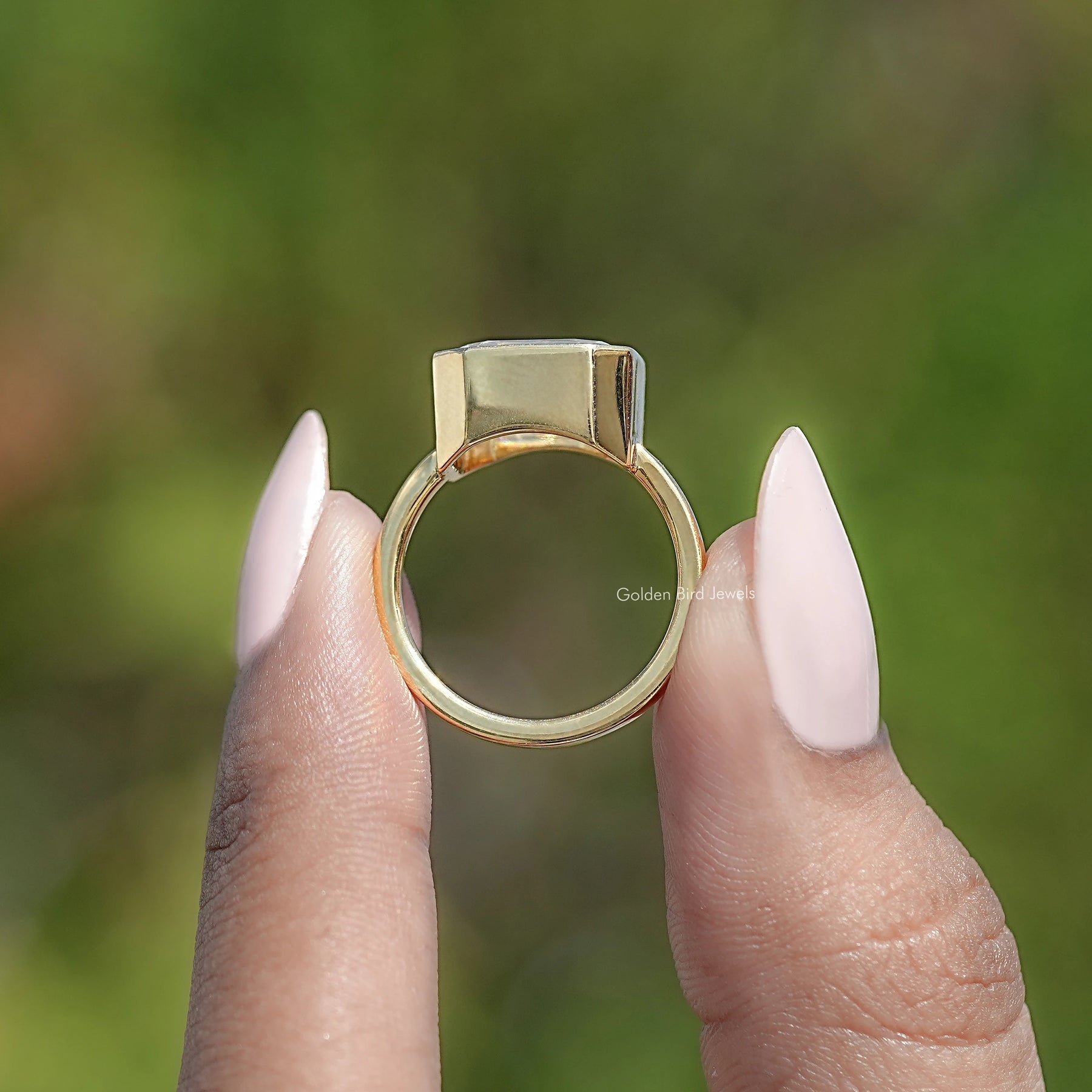 East Wast Old Mine Emerald Moissanite Solitaire Ring