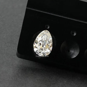 Detailed view of Old Mine Pear Shaped Loose Stone
