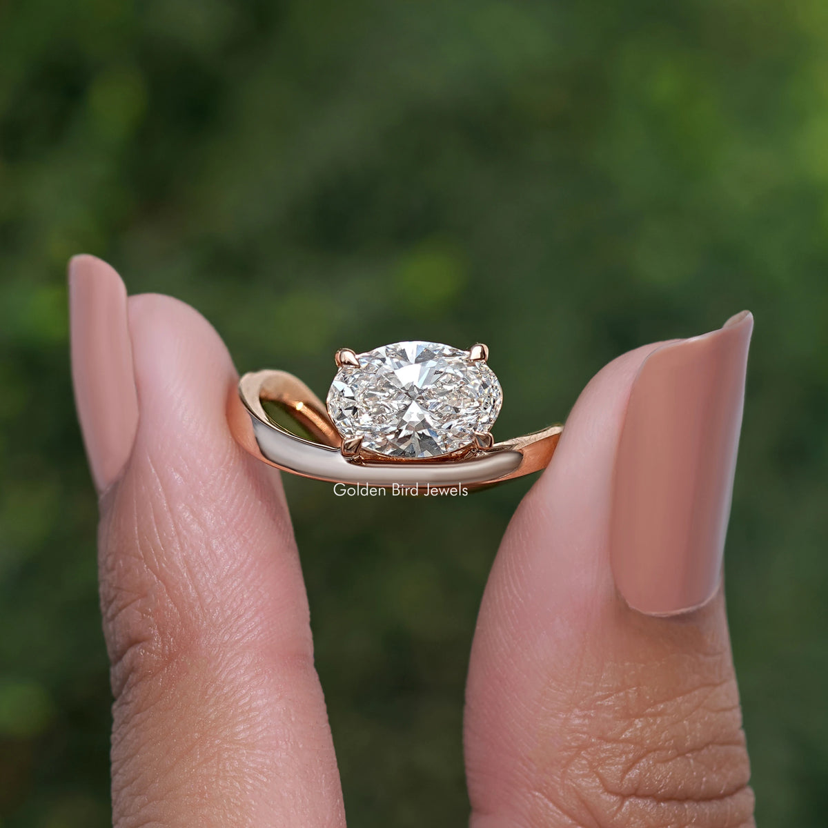 Oval Cut Curved Solitaire Bridal Set Engagement Ring
