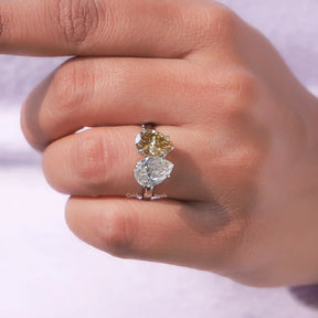 Pear Cut Toi et Moi Moissanite Ring In White Gold