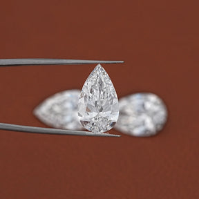 Pear Shaped Loose Lab Diamond in white tone