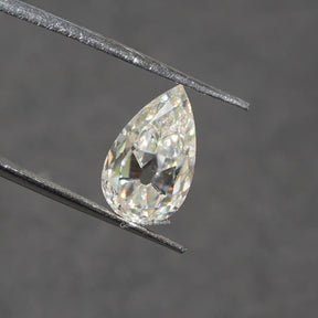 Near Colorless Pear Shaped Loose Stone