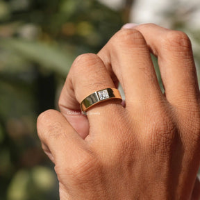 Close-Up View of Princess Cut Bezel Set Solitaire Men's Ring In White Gold