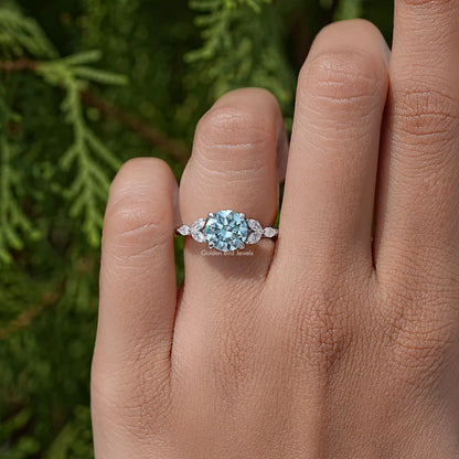 Round Cut Moissanite Gemstone Engagement Ring