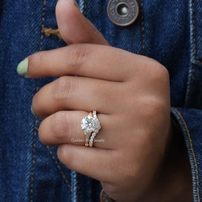 Detailed View Of Round Cut Bridal Ring Set